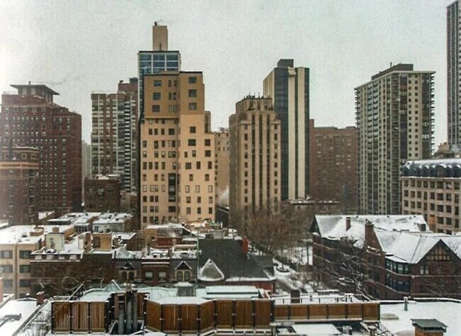 Building Photo - 30 E Division St