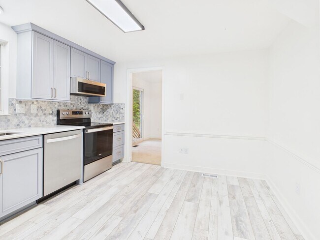 Building Photo - 13102 Morning Hill Ln