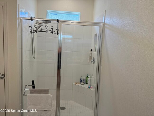 Building Photo - 1566 Criswell Ln SE