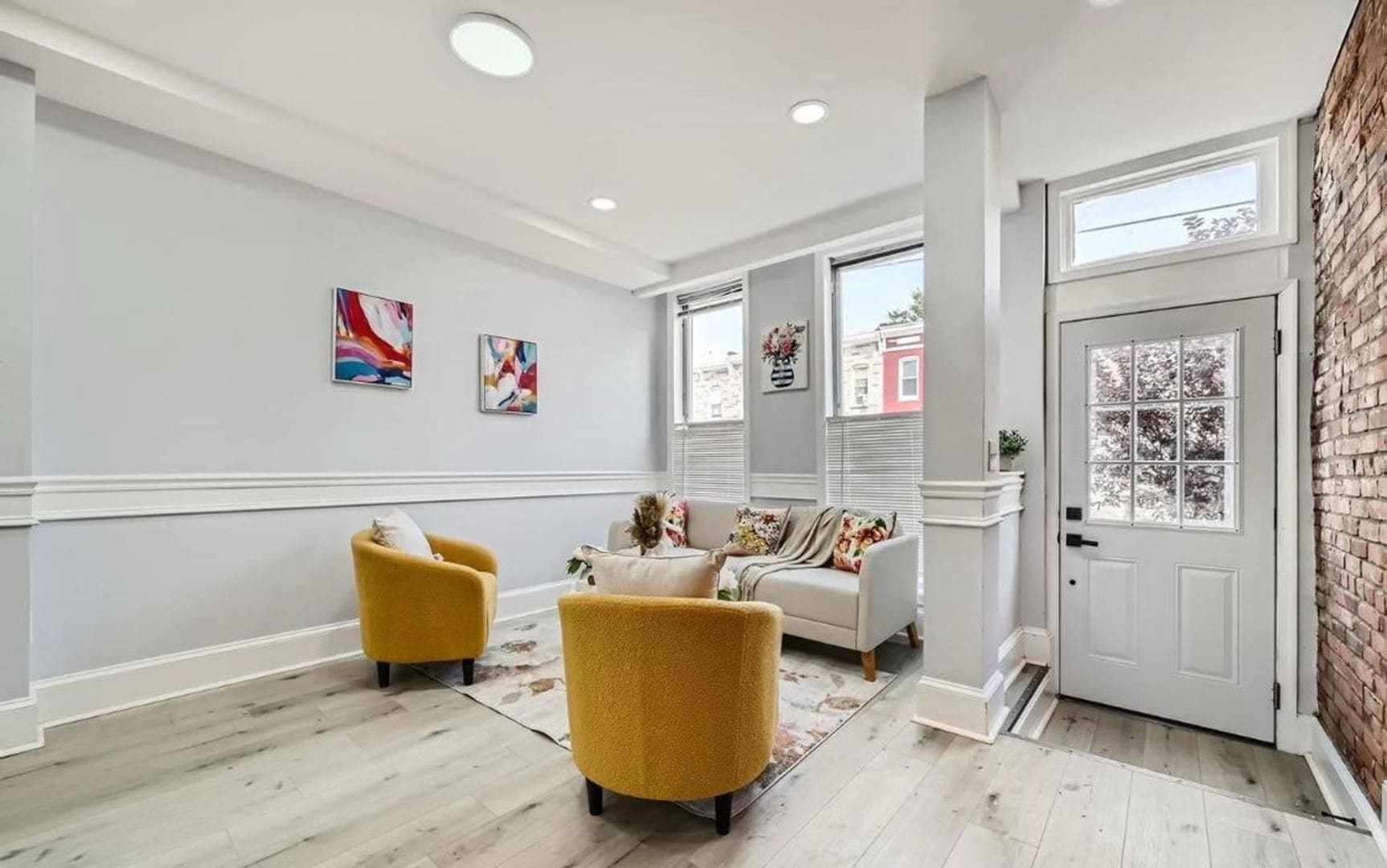 Building Photo - 2601 E Oliver St