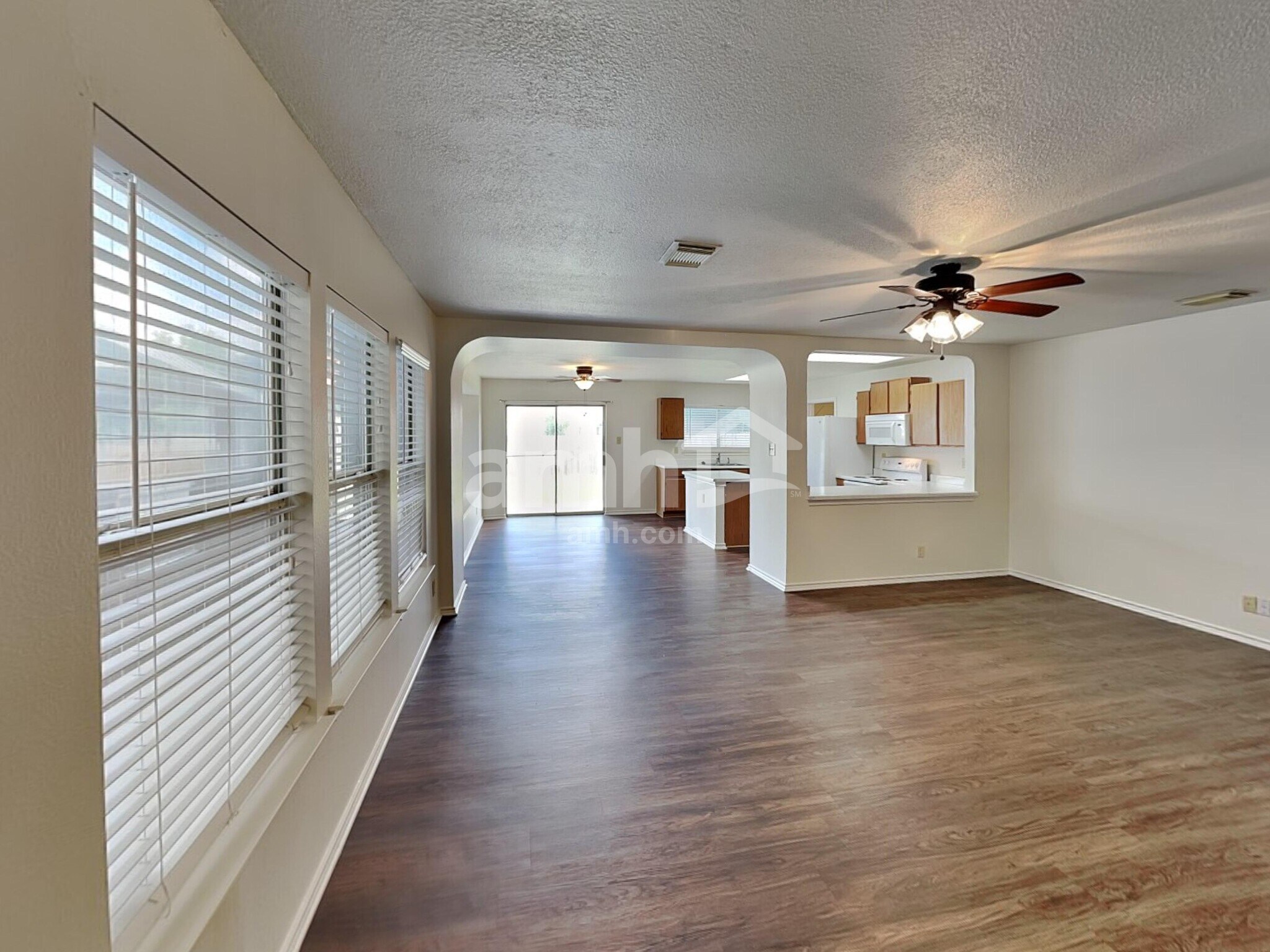 Building Photo - 6422 Beech Trail Dr