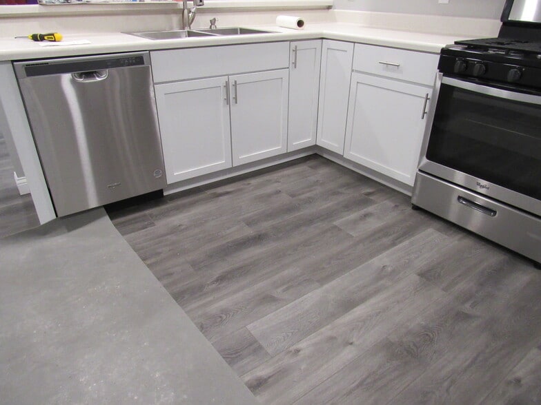 Building Photo - 240 5th St E