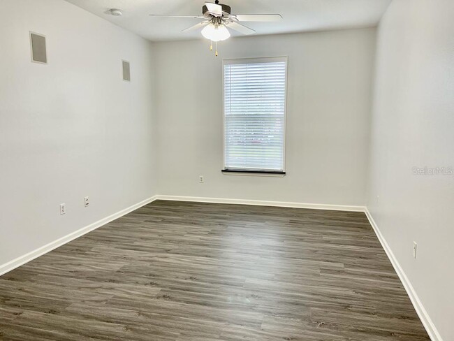 Building Photo - 14316 Fredricksburg Dr