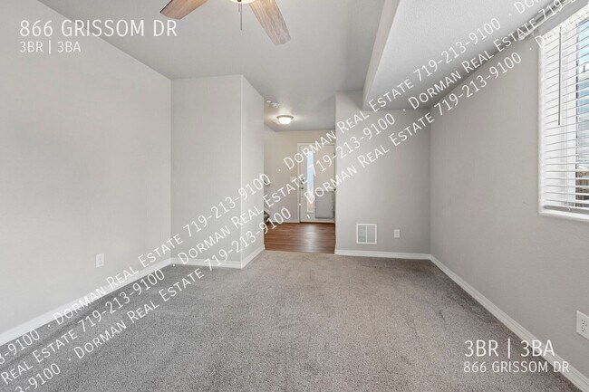 Building Photo - 866 Grissom Dr.