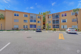 Building Photo - 4314 NW 9th Ave
