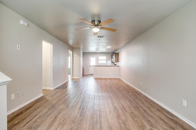 Building Photo - ASK ABOUT OUR SPECIAL - HALF OFF FIRST TWO MONTHS