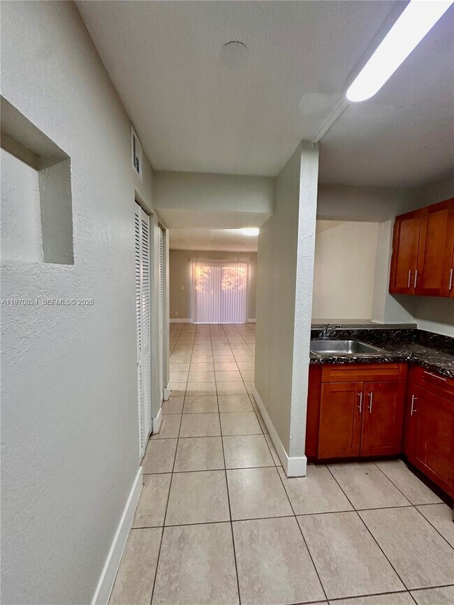 Building Photo - 95 NE 41st St