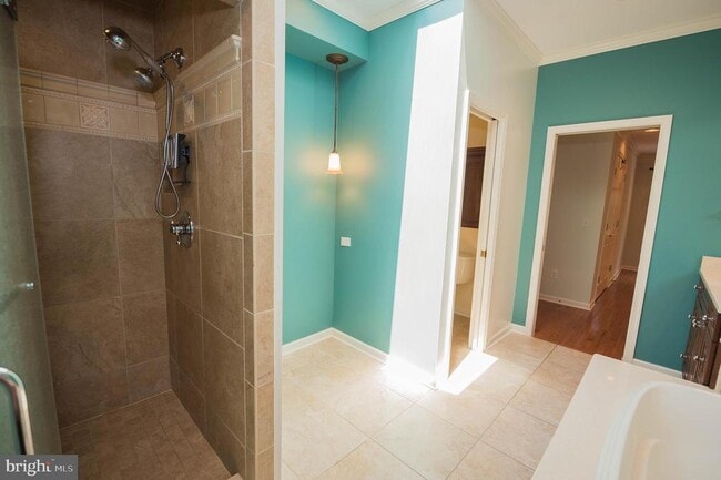 Building Photo - 5482 Royal Mile Blvd