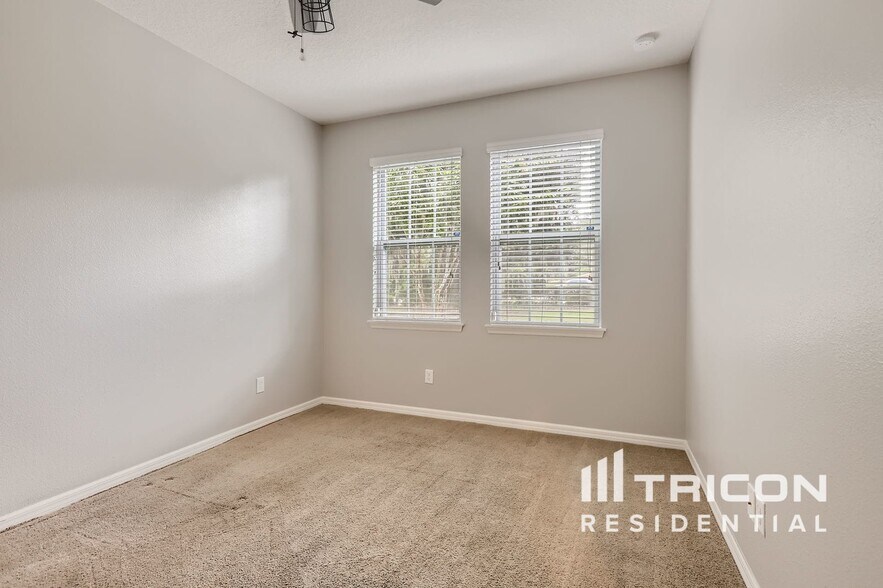 Building Photo - 836 Luarca Ln
