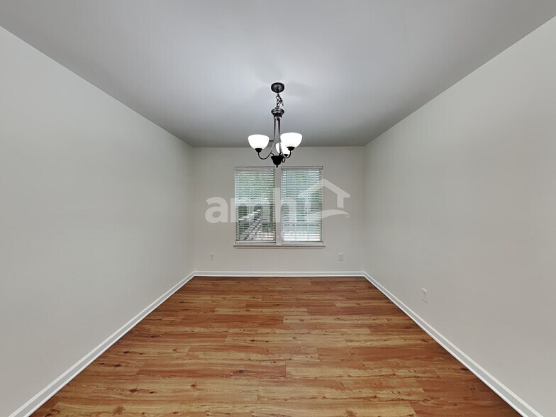 Building Photo - 10928 Harringham Ln