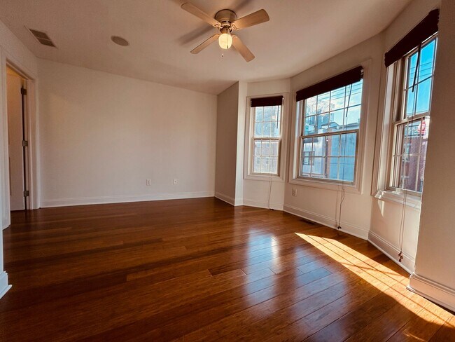 Building Photo - 1007 N 3rd St