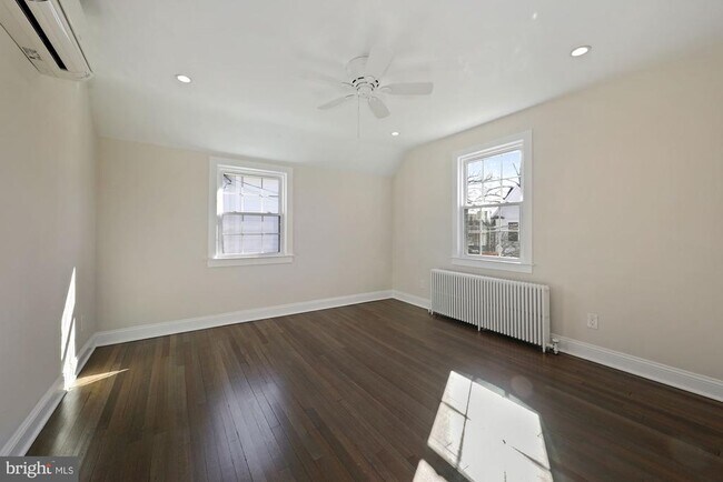 Building Photo - 4816 Leland St