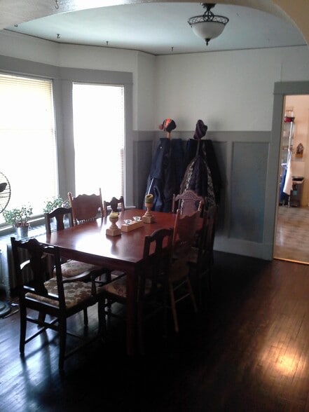 Building Photo - 2419 E Stratford Ct