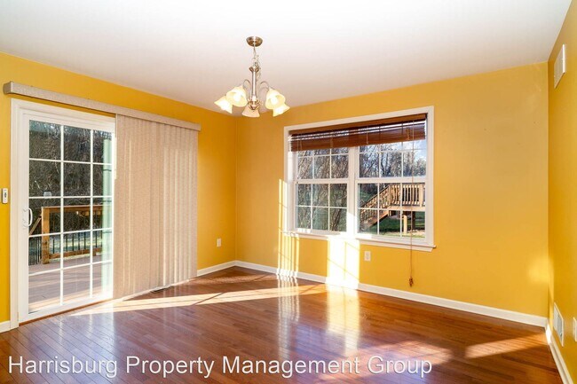 Building Photo - 3 br, 2.5 bath House - 164 Old Schoolhouse...
