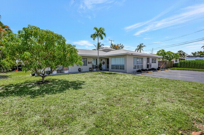 Primary Photo - 5951 NE 18th Ave