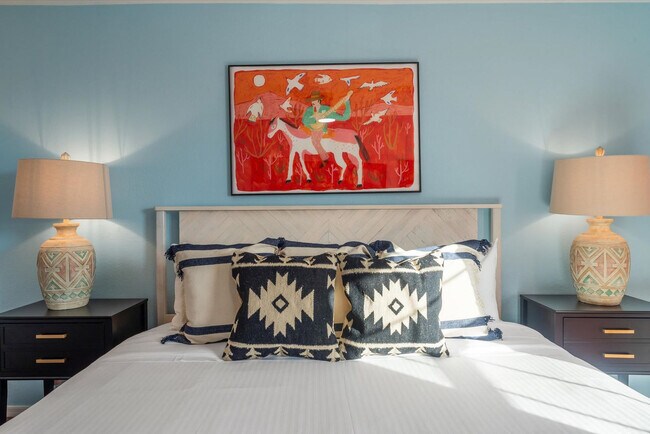 Building Photo - 7804 W Pershing Ave