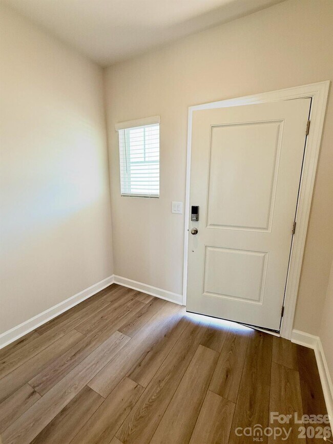 Building Photo - 1719 Braemar Vlg Dr