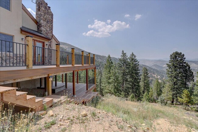 Building Photo - 85 Santa Fe Mountain Rd
