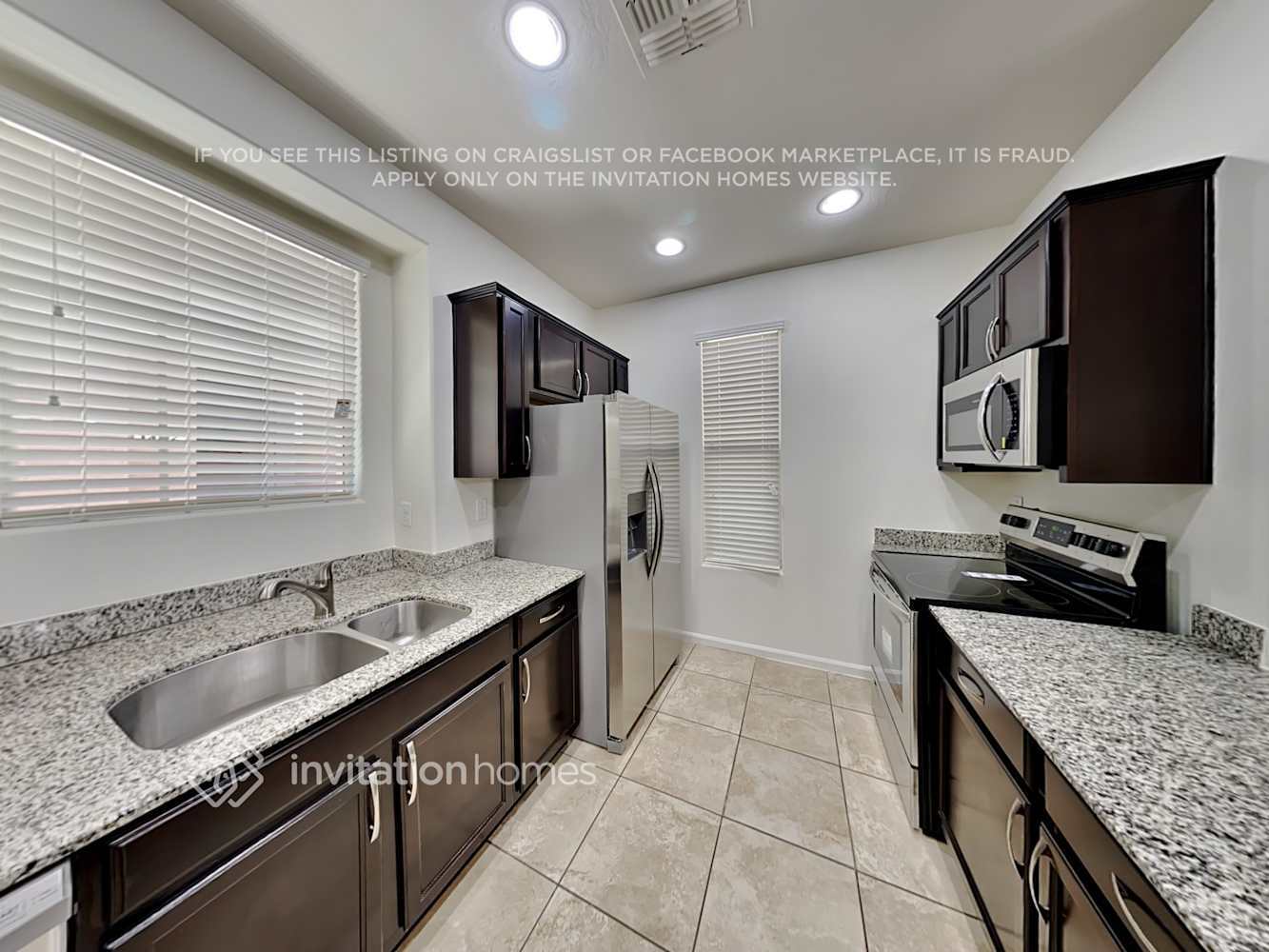Building Photo - 1470 S Colt Dr