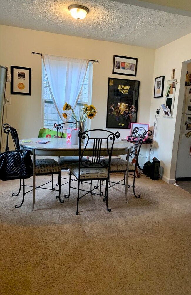 Building Photo - Normaltown Area Home! Available August 2026