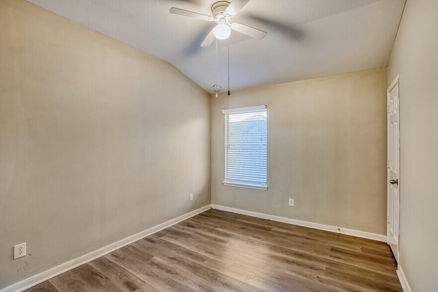 Building Photo - 26522 Marble Point Ln