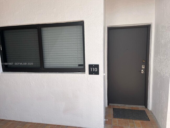 Building Photo - 4000 NE 168th St