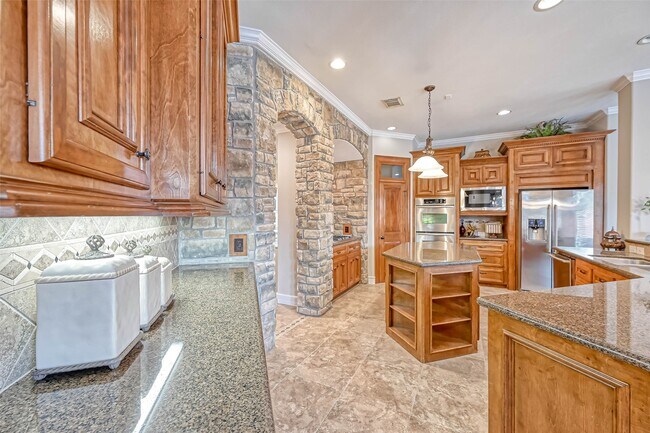 Building Photo - 13815 Nathan Ridge Ln