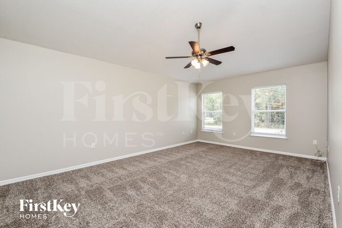 Building Photo - 2314 Chipley Ave