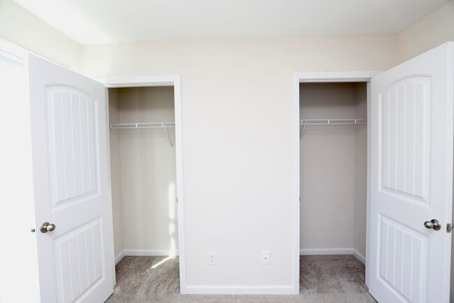 Building Photo - 1854 Gabriel Ln