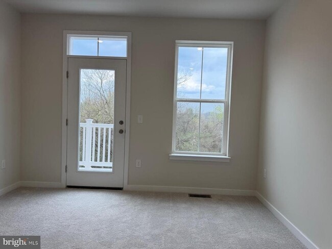 Building Photo - 777 Platinum Dr