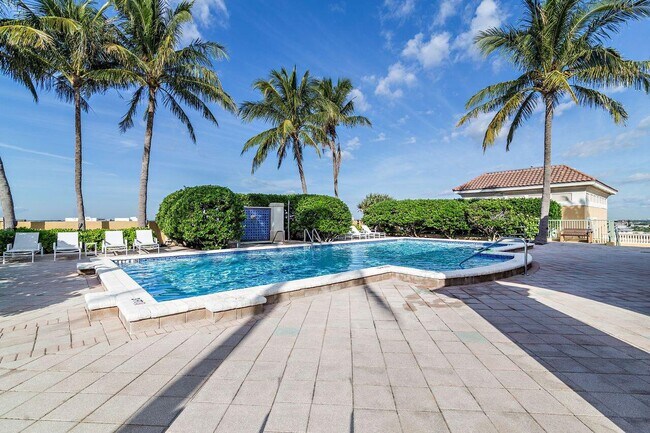 Building Photo - 403 S Sapodilla Ave