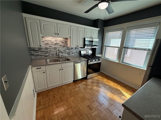 Building Photo - 95 Inwood Pl