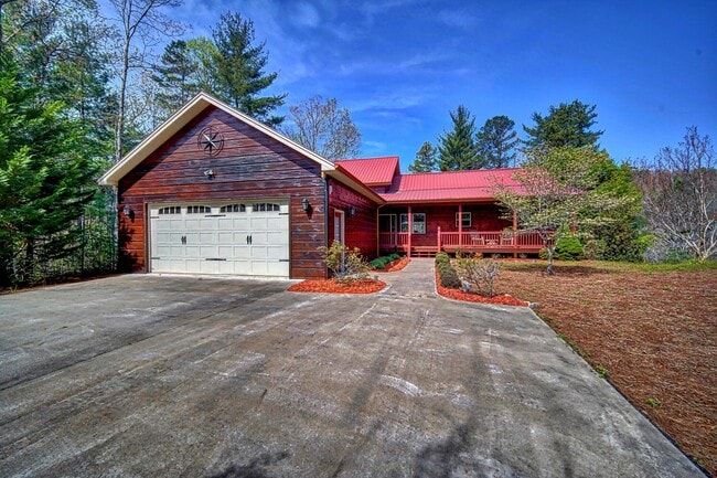 Building Photo - 329 Arrowood Pointe