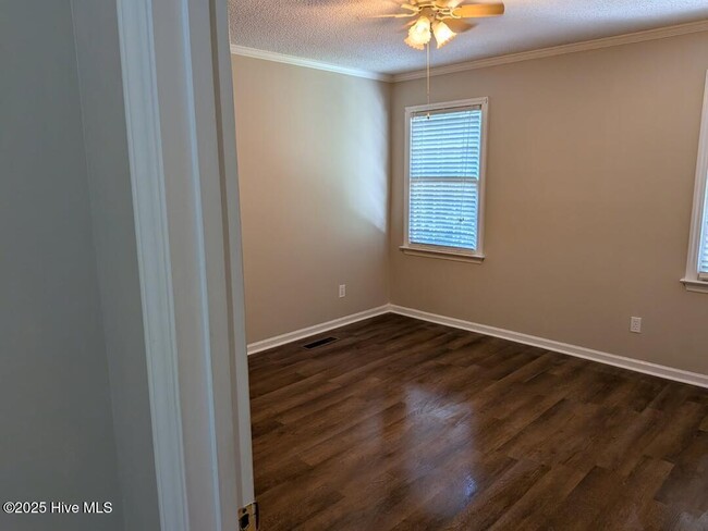 Building Photo - 3812 Sterling Pointe Dr