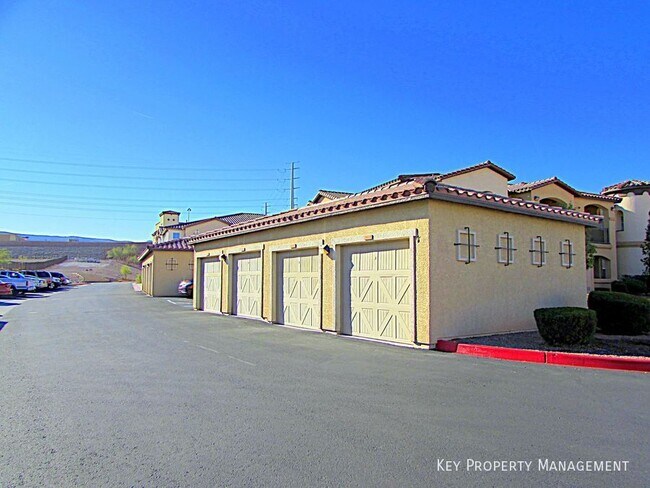 Building Photo - 50 Aura de Blanco St