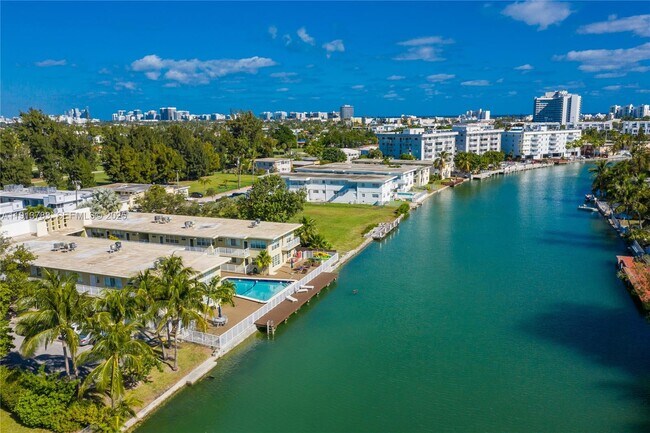 Building Photo - 350 S Shore Dr