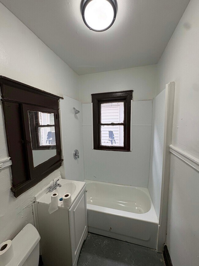Building Photo - 2014 N 35th St