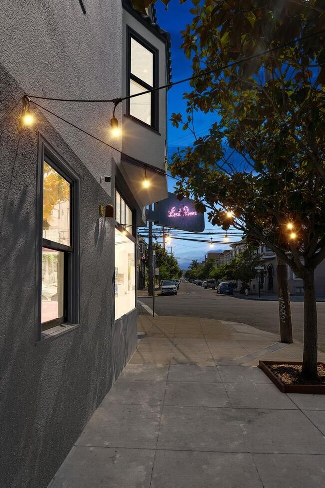 Building Photo - 2734 20th Street