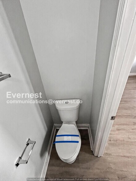 Building Photo - 936 Hall St NW