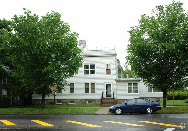 Primary Photo - 81 Lake Ave