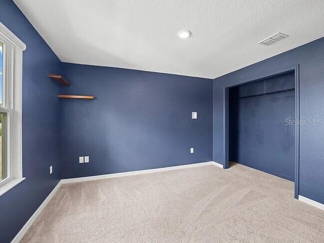 Building Photo - 5005 Golden River Ln