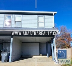Building Photo - Nice 3 bed 1.5 bath townhouse in Olathe-Co...