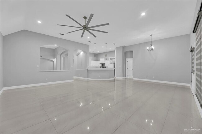 Building Photo - 24 N 24th St