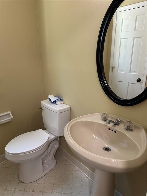Building Photo - 3305 Maple Ridge Ct