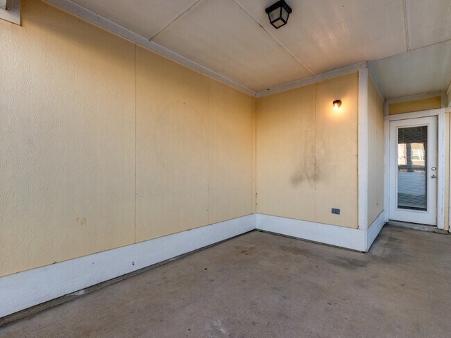 Building Photo - 1636 Spanish Moss Wy