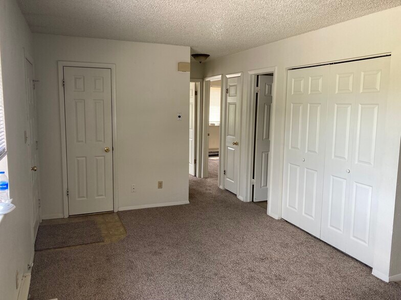 Building Photo - 103 Crawford Ln