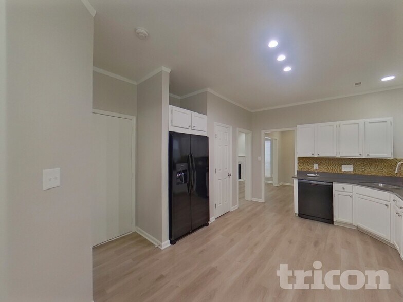 Building Photo - 9226 Stone Abbey Pl