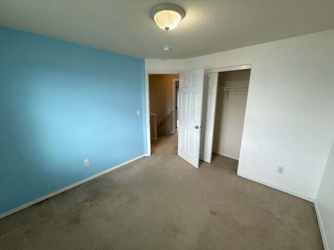 Building Photo - 4105 Windy Ave NE