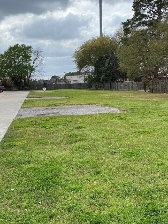 Building Photo - 10723 Norchester Village Dr