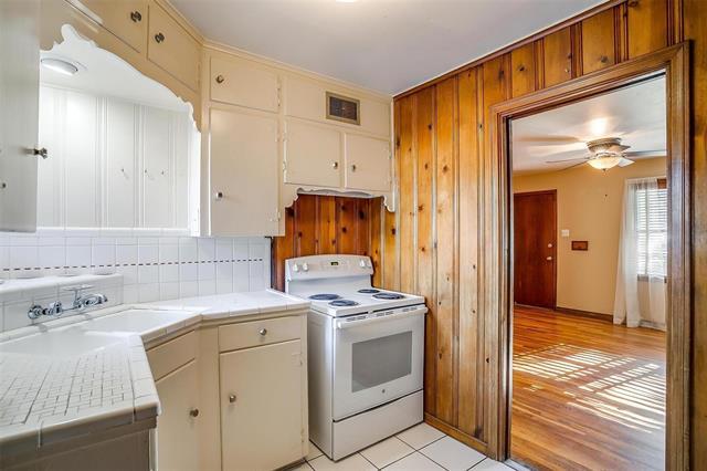 Building Photo - 604 Monticello Dr